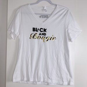 BELLA white v neck t-shirt